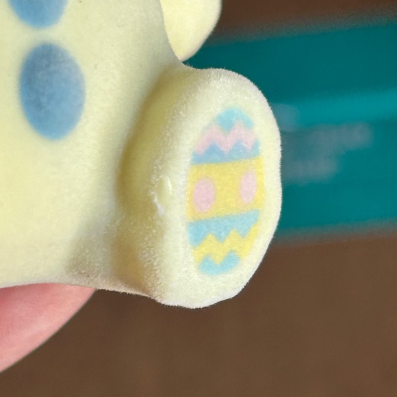 Sanrio Pompompurin Flocked Bunnies Top Toy Blind Box Figure - Picture 8 of 10